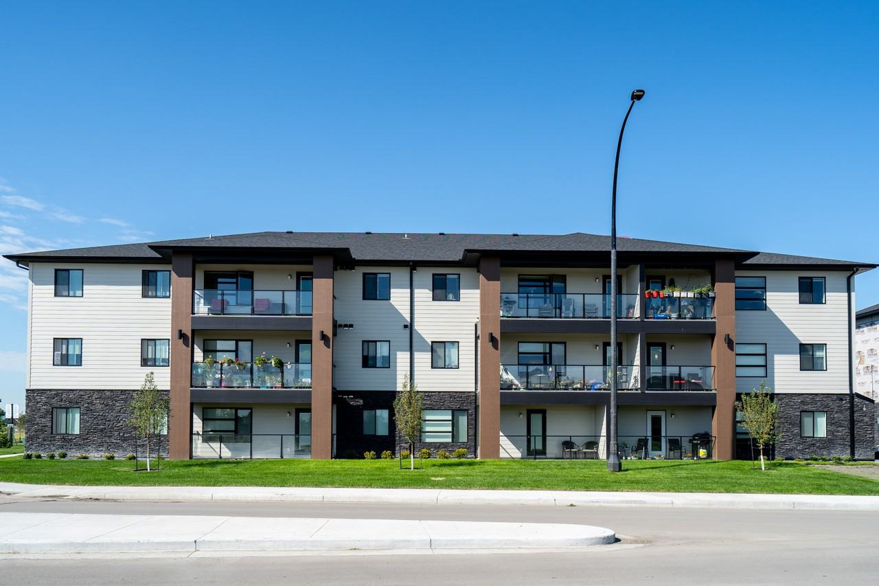 Brighton Heights Apartments 4 Brighton Lane, Steinbach, MB R5G 2X1