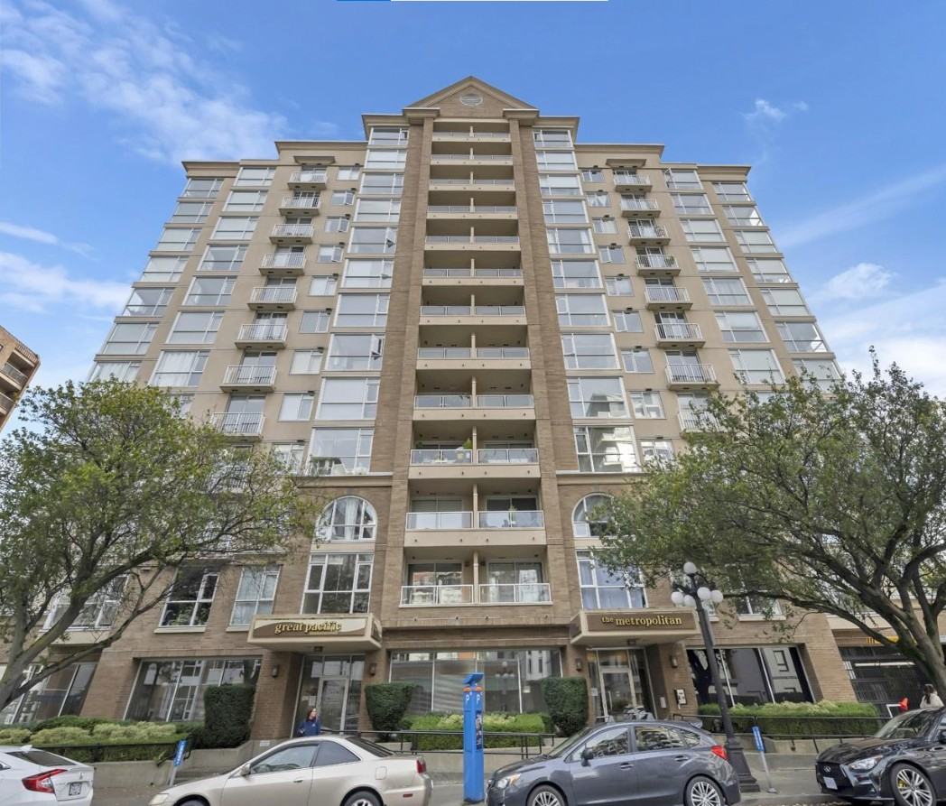 835 View Street #205