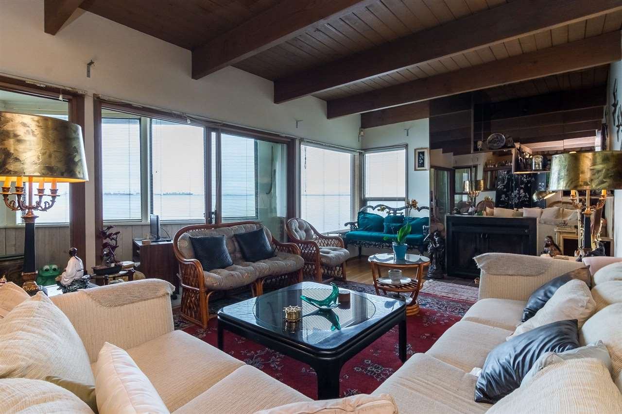 182 Tsawwassen Beach Rd - Photo 3 of 18