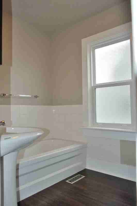 311 7 Ave S - Photo 3 of 10