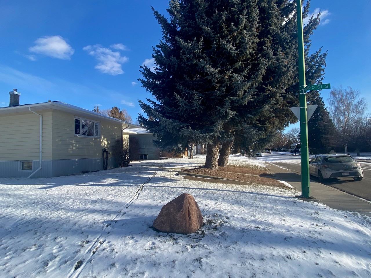 2003 13 Ave S - Photo 3 of 30