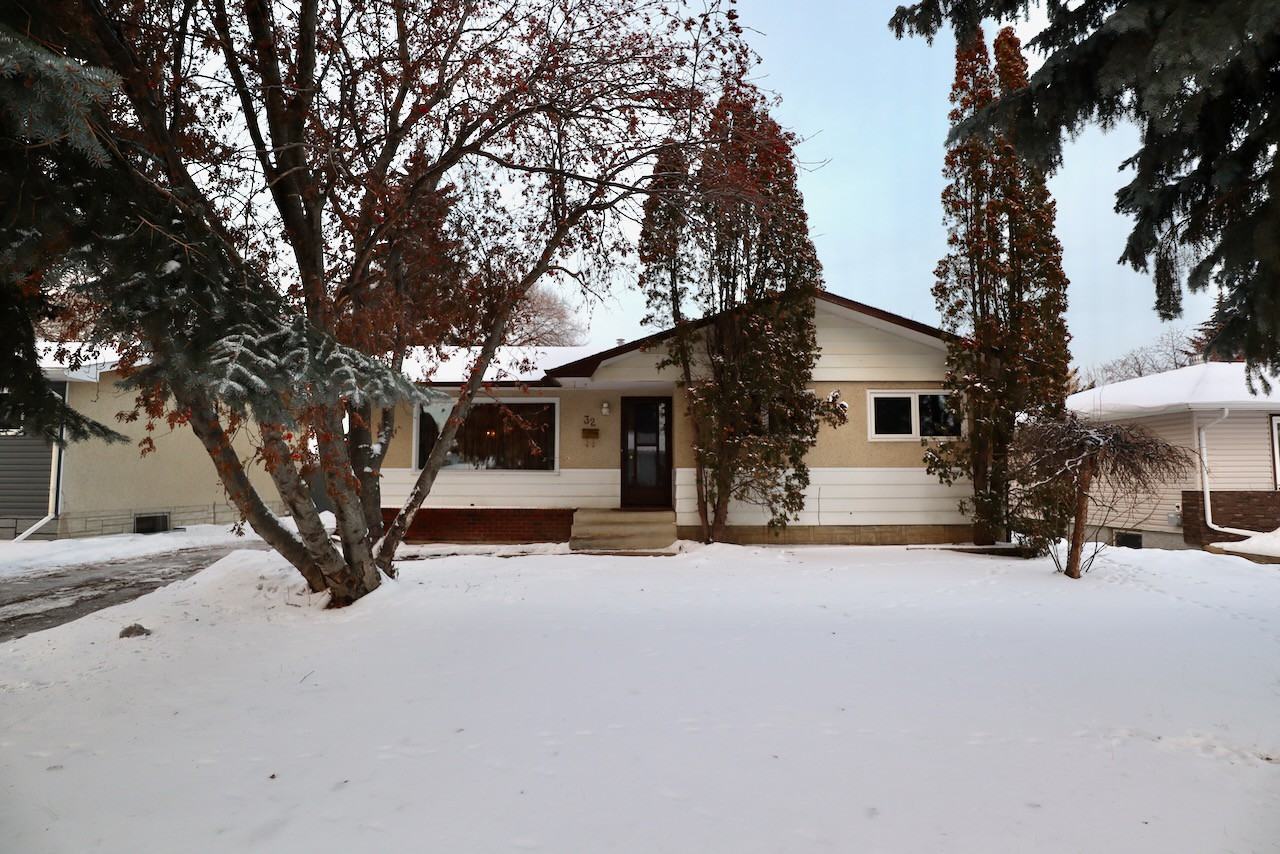 32 Peacock Dr - Photo 2 of 31