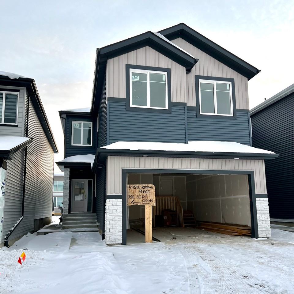 5382 5382 Kimball Place SW Upper, Edmonton, AB None None 3 Bedroom