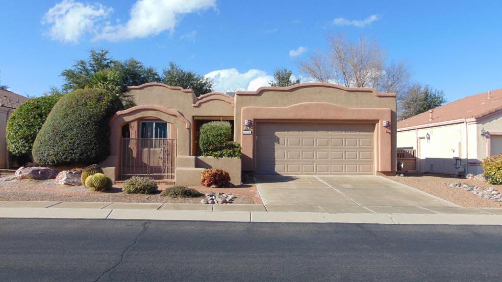 676 W Greenview Pl - Photo 3 of 50