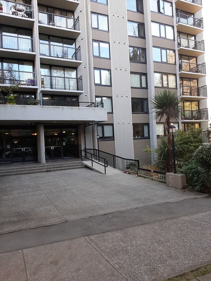 Westsea Towers - Photo 2 of 30