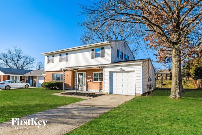 11741 Hanover Rd - Photo 2 of 15