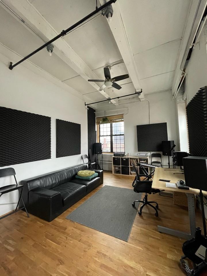 355 N LAFLIN 301A 301A, Chicago, IL 60607 Studio Apartment for 600