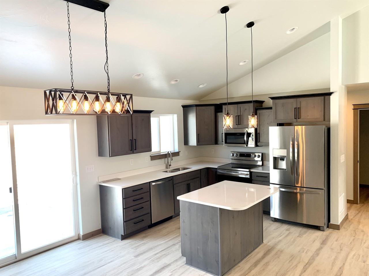 3915 Swan Rd #A - Photo 3 of 22