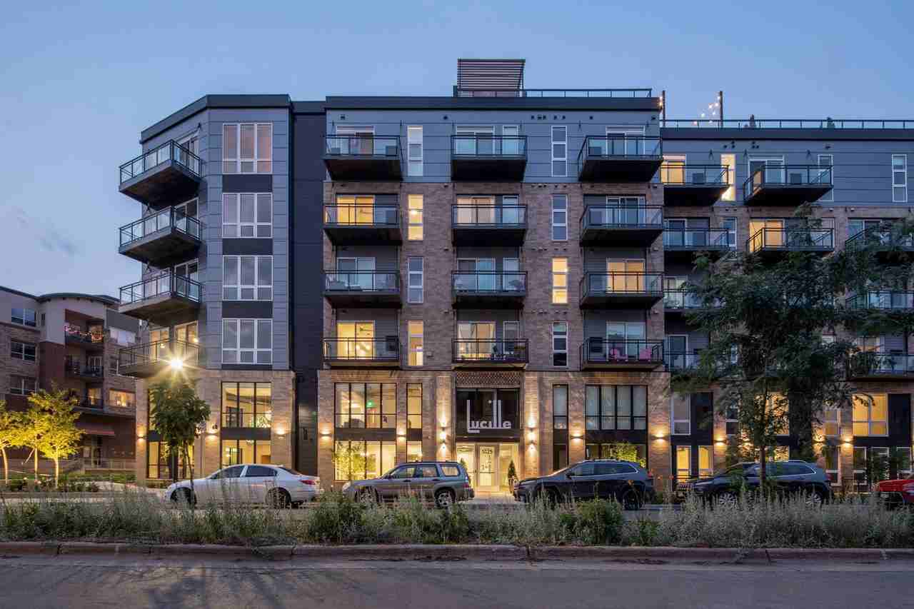 Lucille - Photo 2 of 25