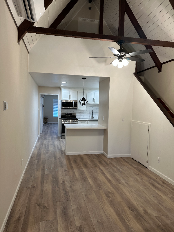 1375 Columbia St - Photo 6 of 14