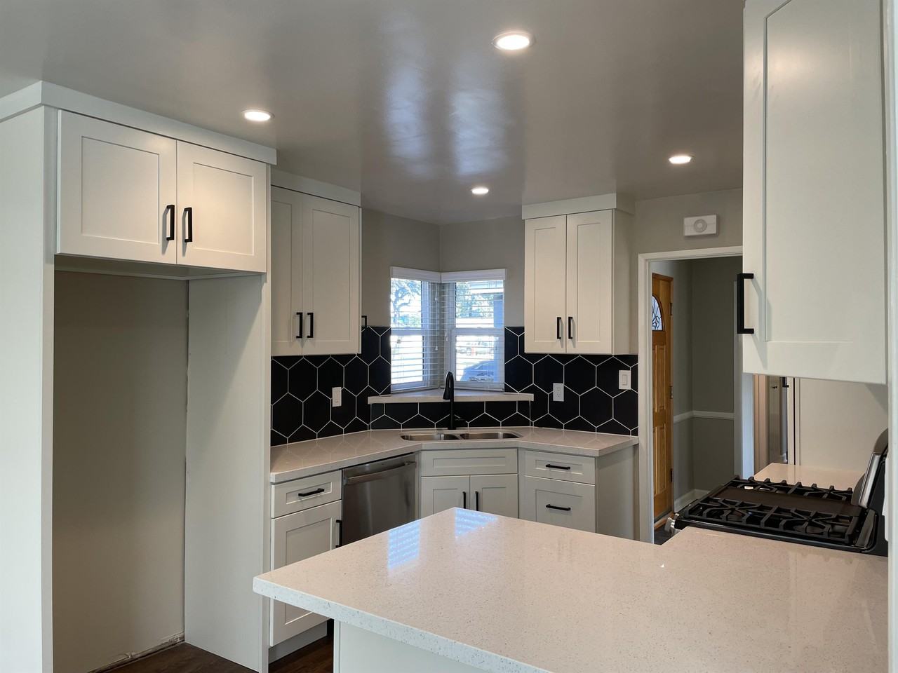 2634 Balfour Ave #1 - Photo 2 of 42