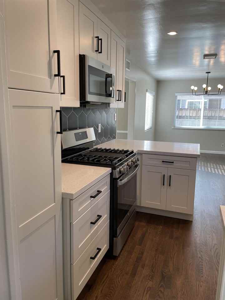2634 Balfour Ave #1 - Photo 7 of 42