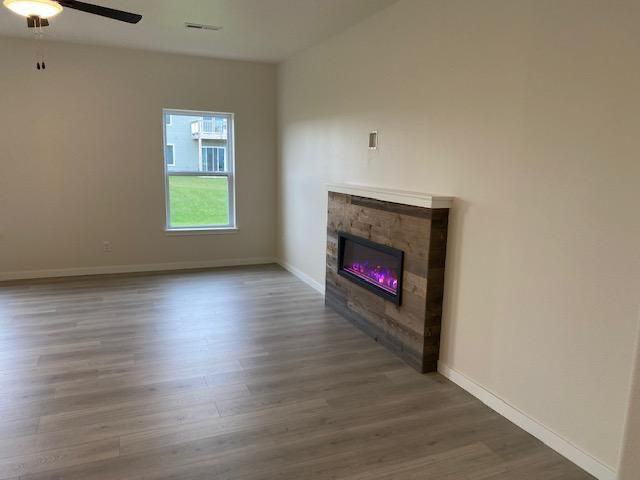 1245 Exchange St #1 - Photo 3 of 18