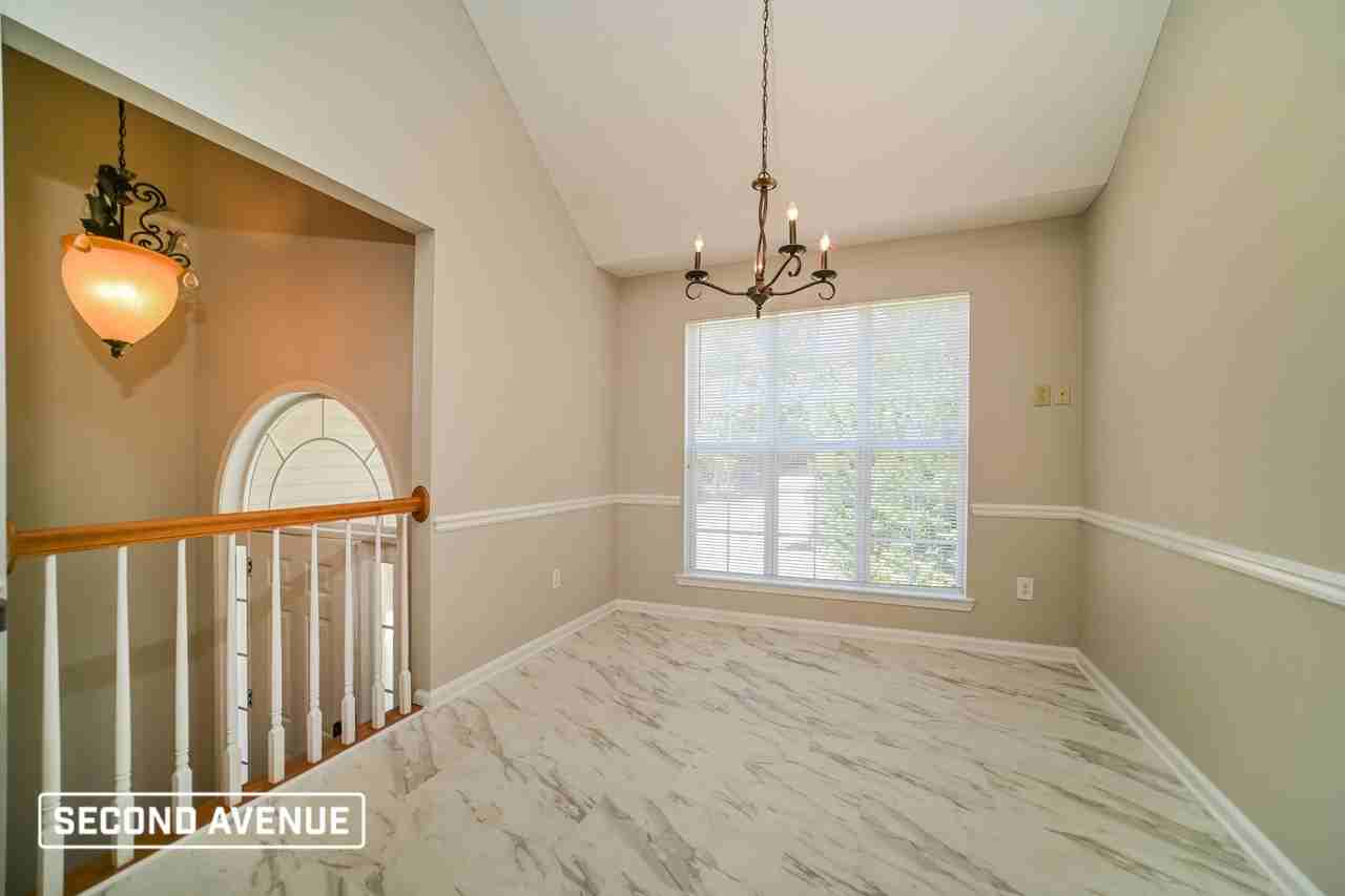 300 Stones Throw Dr - Photo 4 of 16