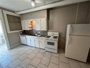 108 West Liberty Street - Photo 2 of 6