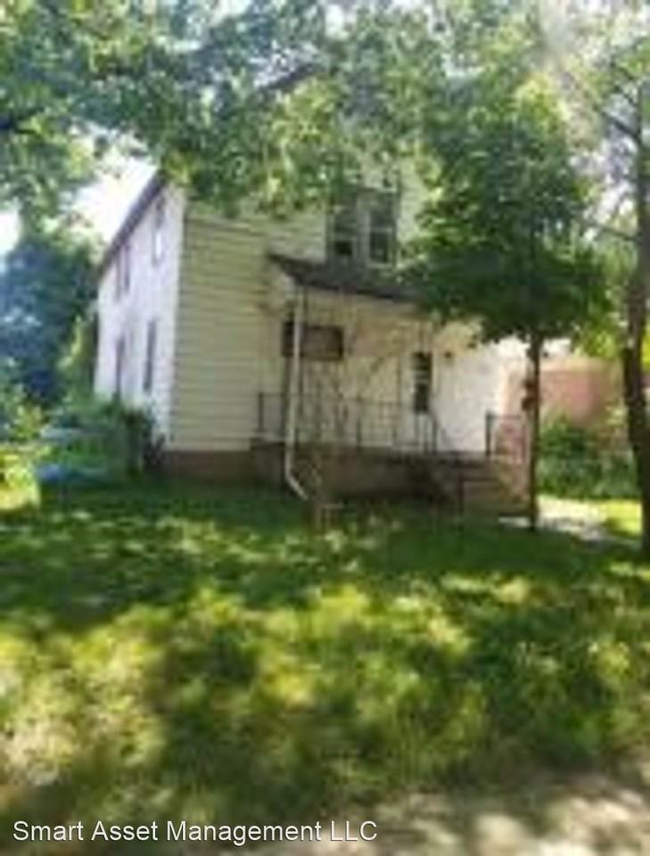 5304 N 34th St - Photo 2 of 21