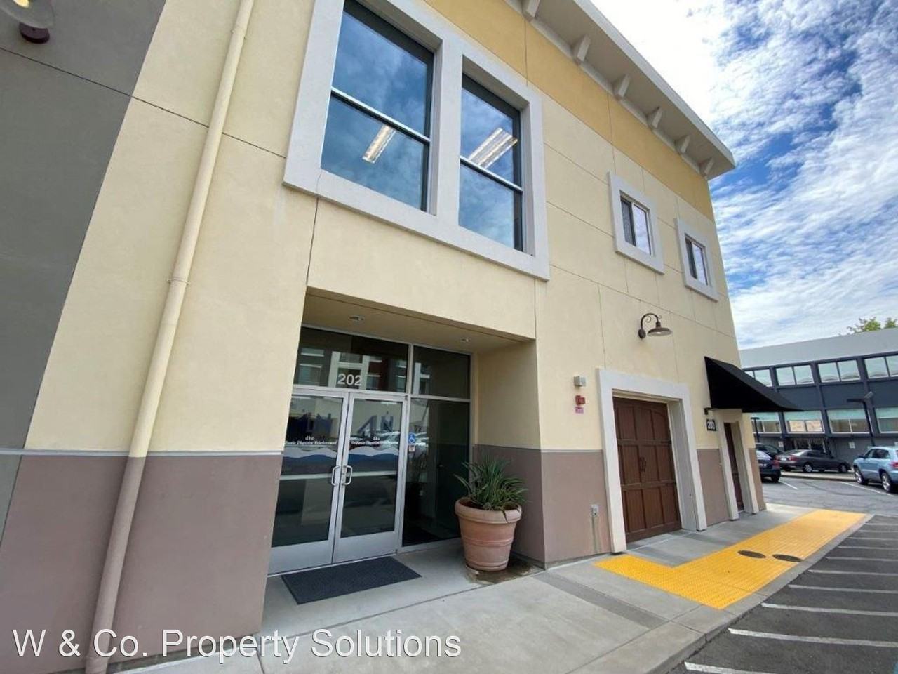 1321 Butte St - Photo 3 of 4