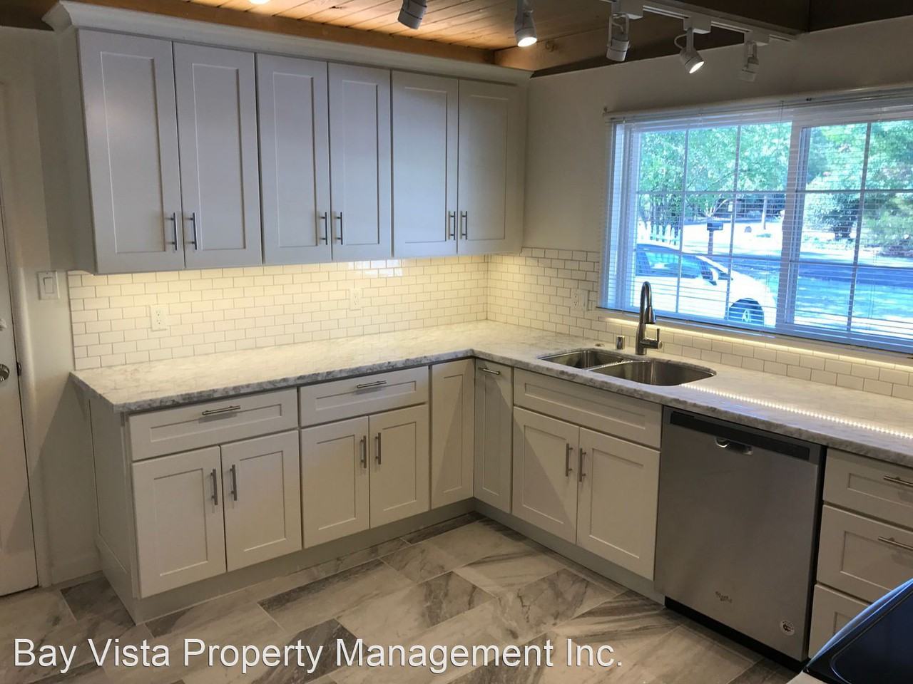 760 Rosewood Dr - Photo 2 of 21