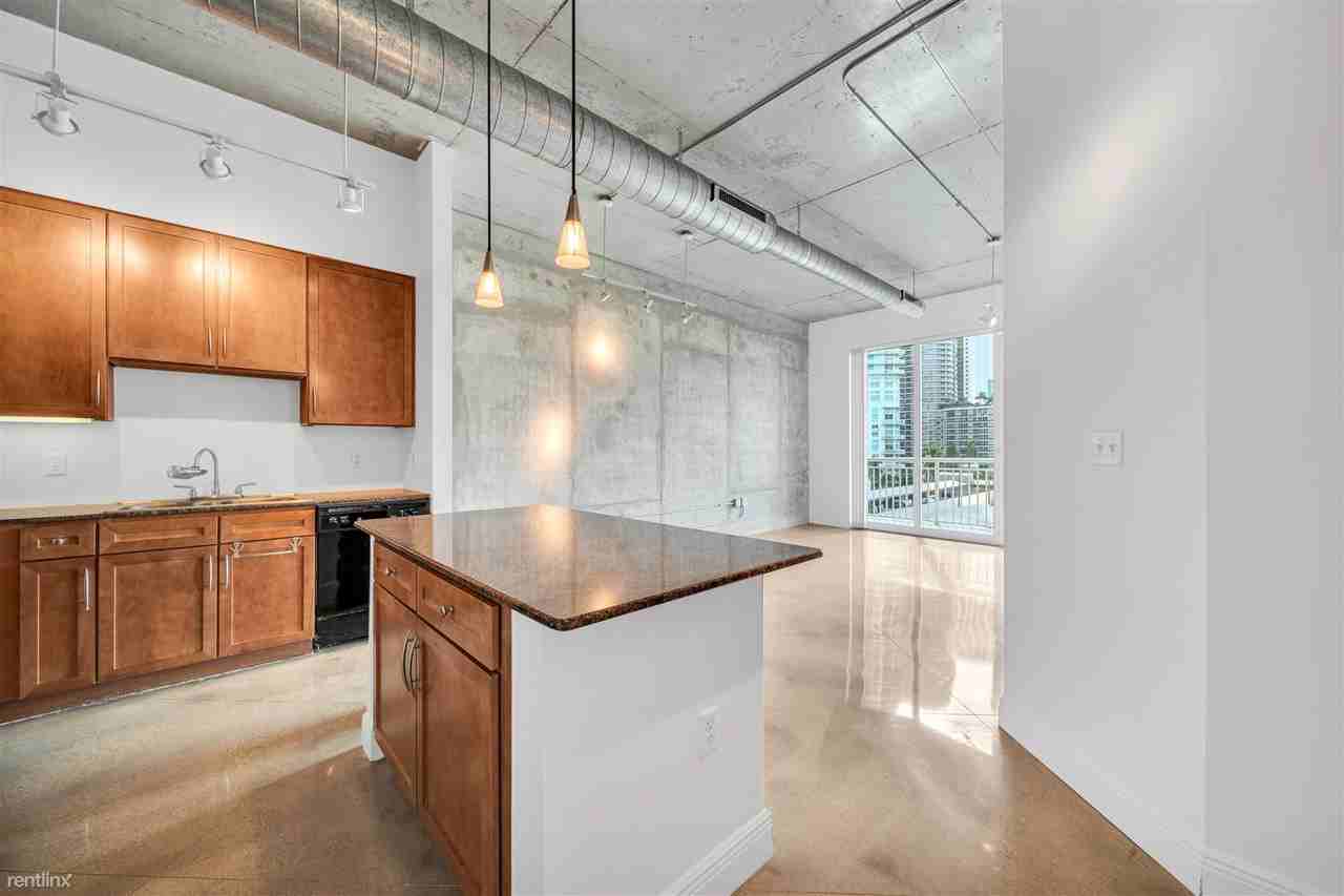 2001 Biscayne Blvd - Photo 3 of 25