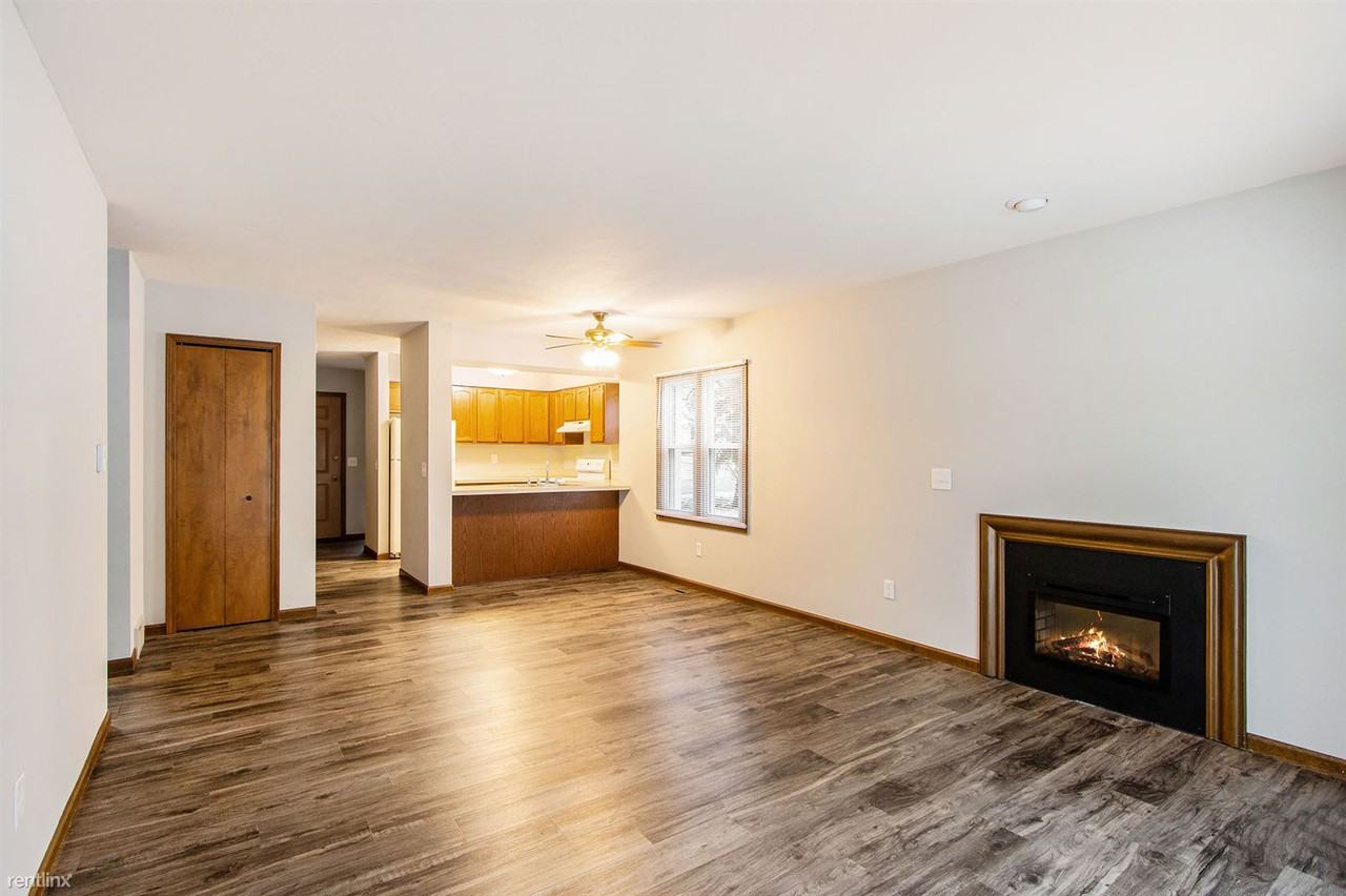 4209 Kingsbrook Dr - Photo 3 of 20