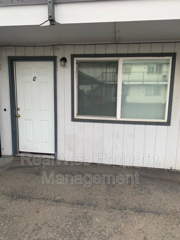 1701 Ne Fairview Ave, Grants Pass, OR 97526, USA 3 unit Rentals Zumper