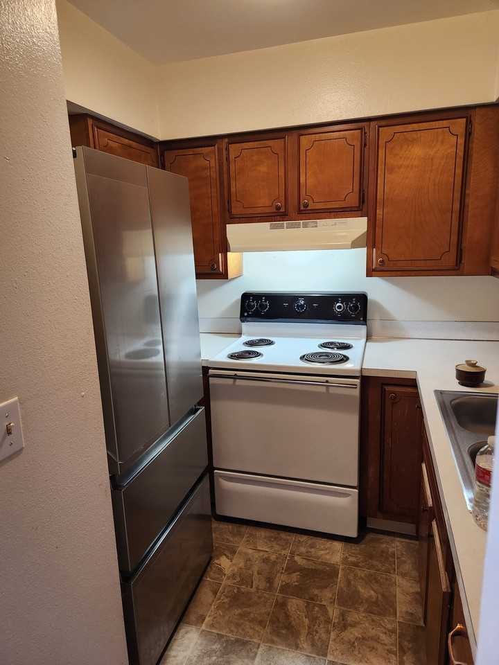4334 N Chestnut St - Photo 5 of 10