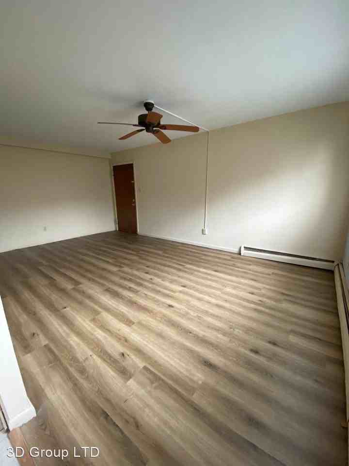 730 Main Street - Photo 2 of 10