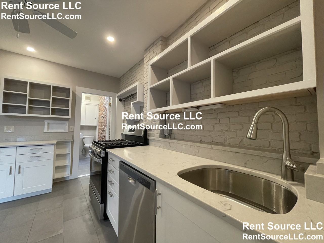34 Wyatt St - Photo 4 of 31
