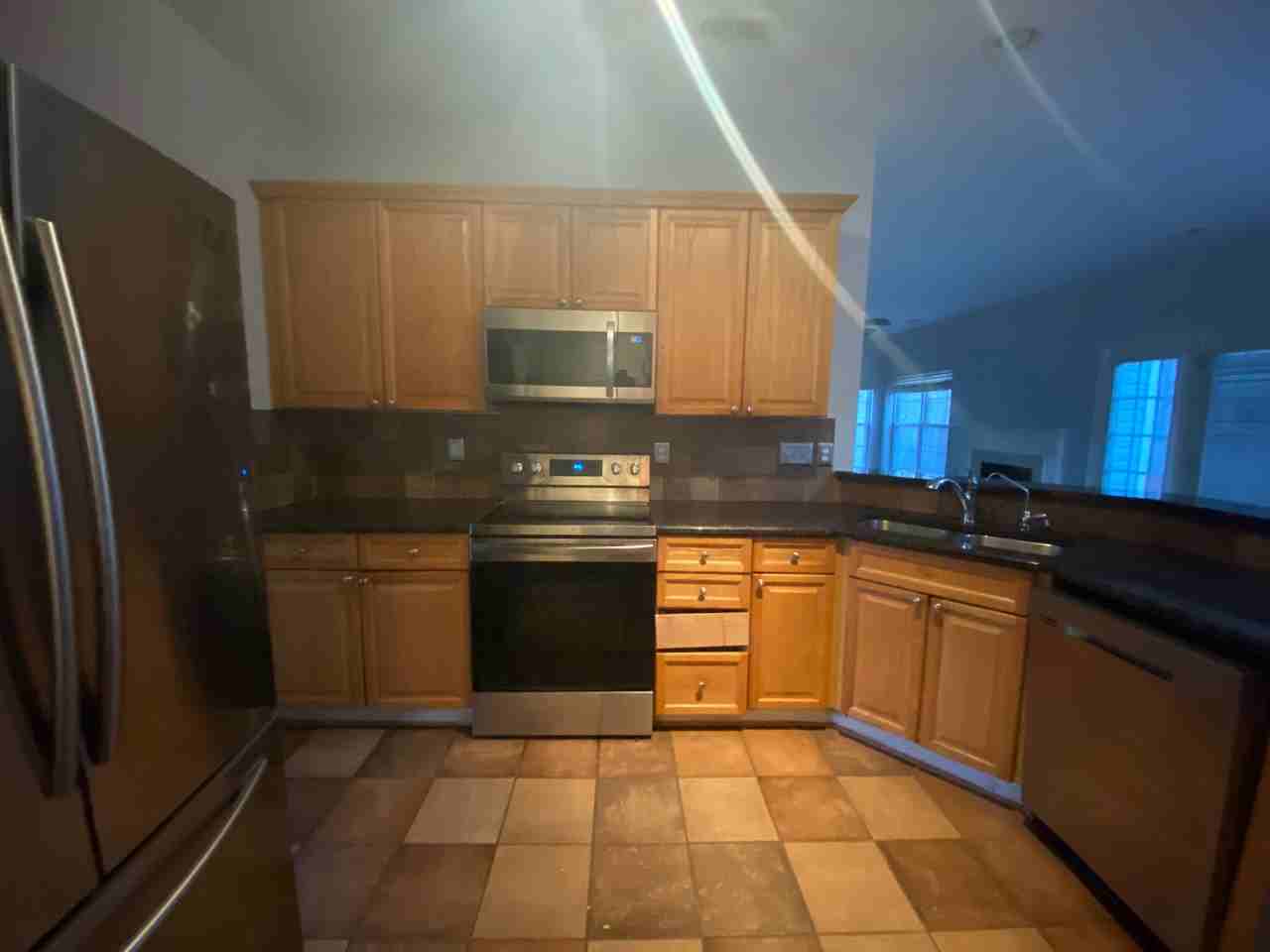 12129 Hampton Place Dr - Photo 7 of 22