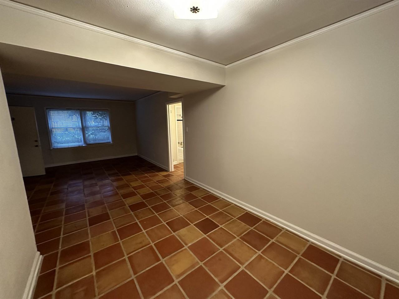 1928 1928 North BoulevardUnit 02 - Photo 3 of 9