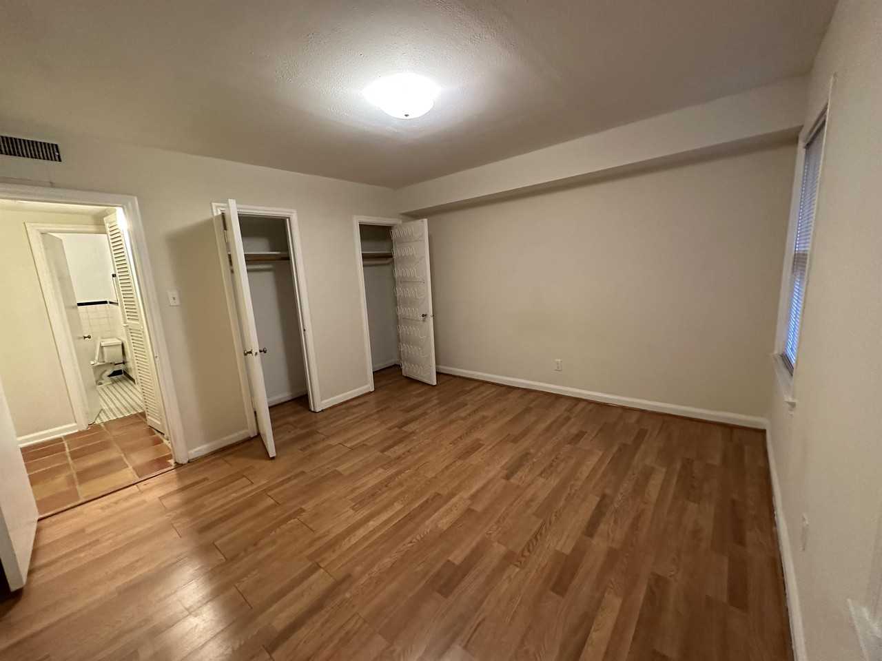 1928 1928 North BoulevardUnit 02 - Photo 4 of 9