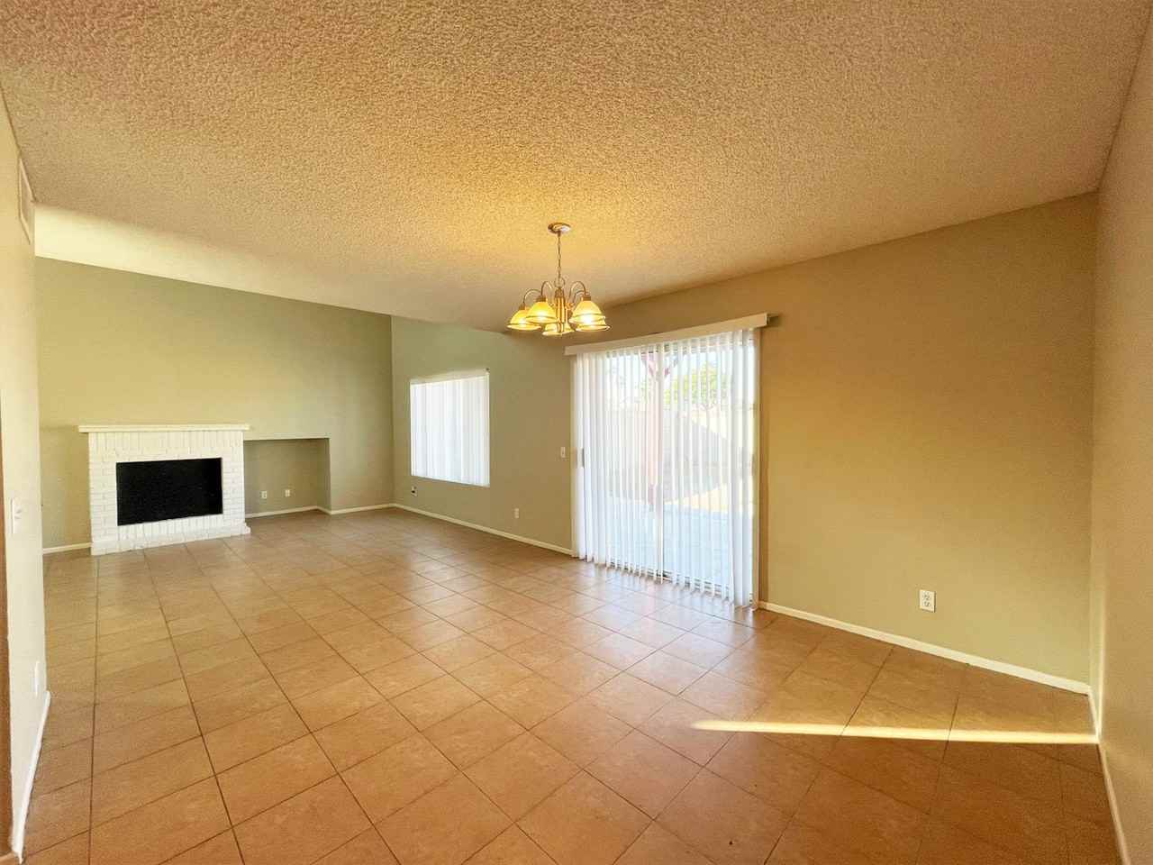 1884 Avenida San Sebastian - Photo 3 of 14