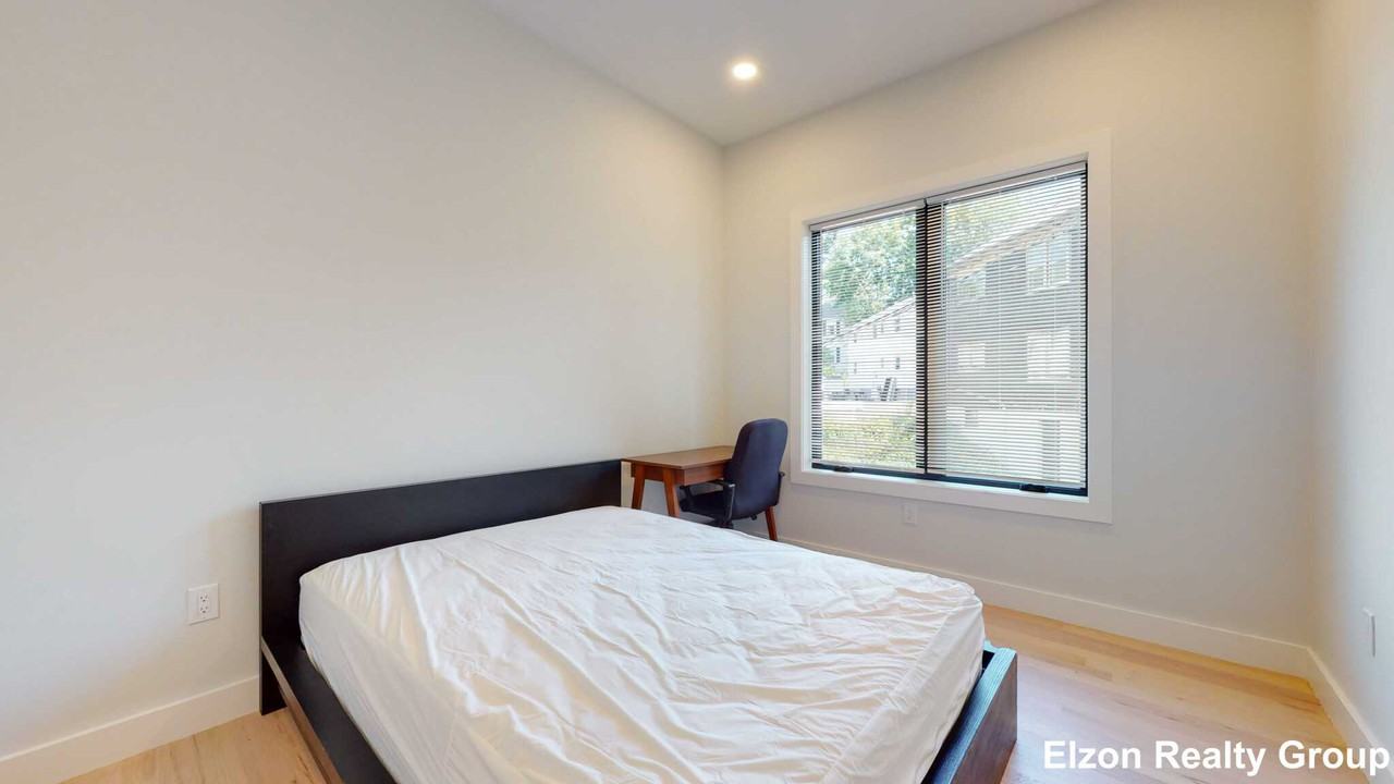 Lane Park - Photo 6 of 22