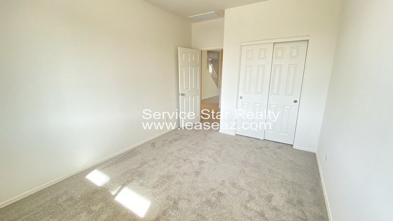 10426 W Cordes Rd - Photo 4 of 32