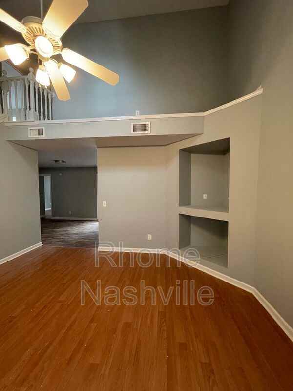 1508 Chestnut Oak Dr - Photo 4 of 21