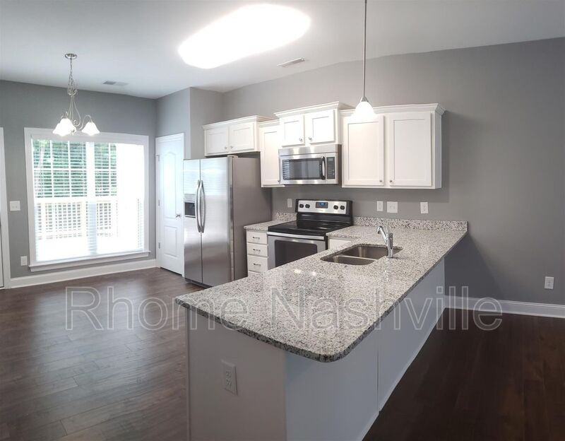 401 Caldwell Dr #4 - Photo 3 of 10
