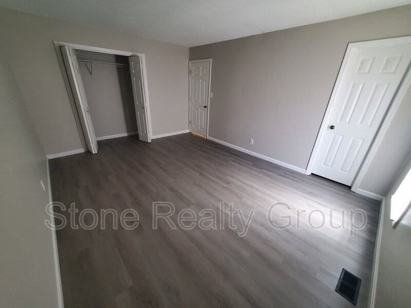 3351 E Margaret Dr - Photo 4 of 10