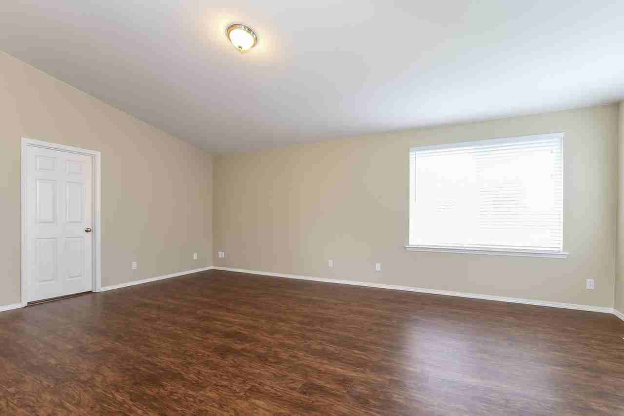 18217 12th Avenue Ct E - Photo 3 of 19