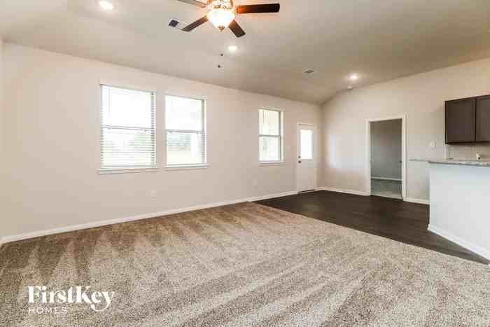 14735 Country Club Dr - Photo 3 of 15