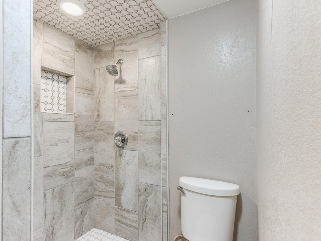 6804 Elk Canyon Rd #1 - Photo 6 of 12