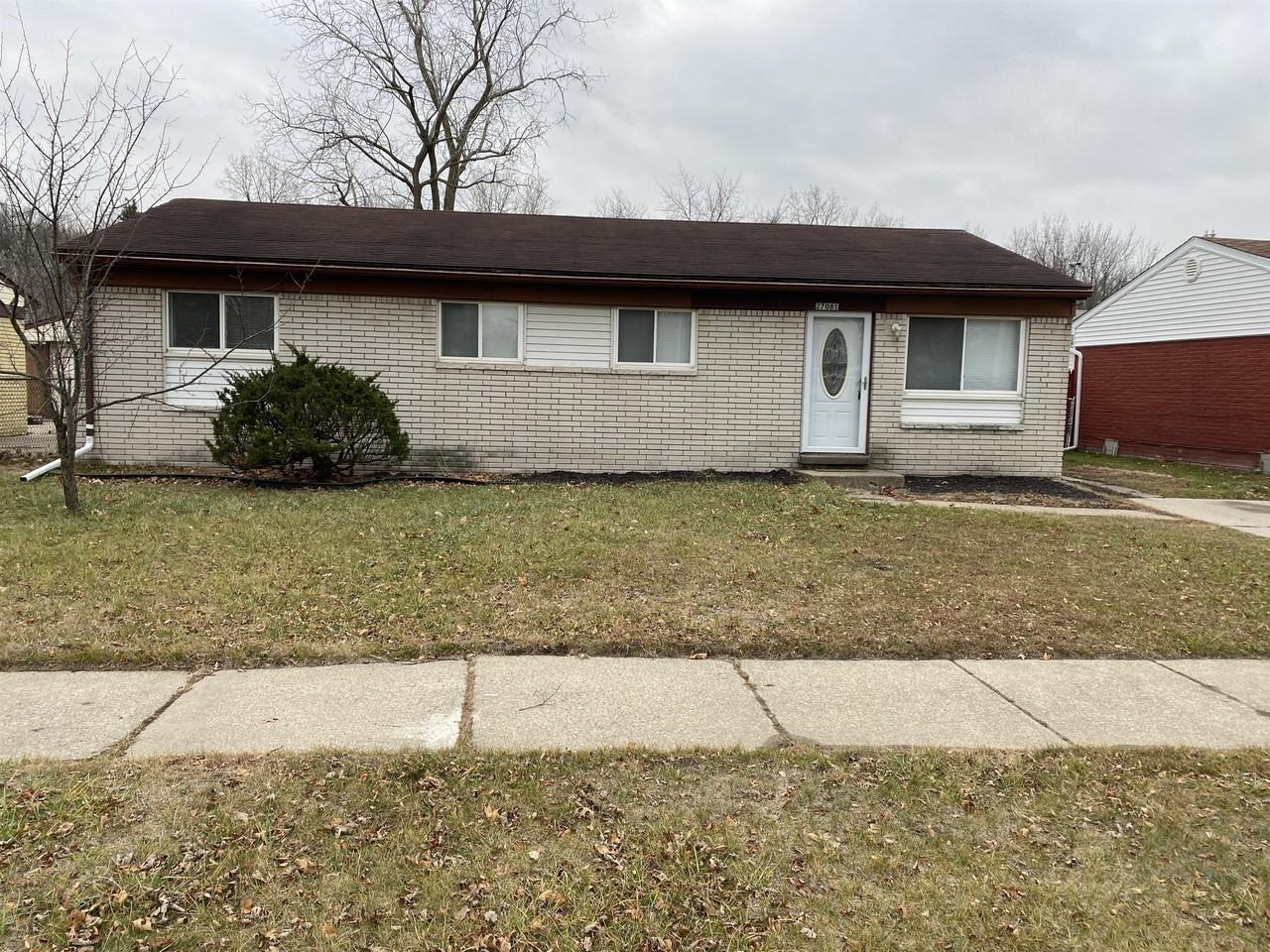 27081 Leroy St #1