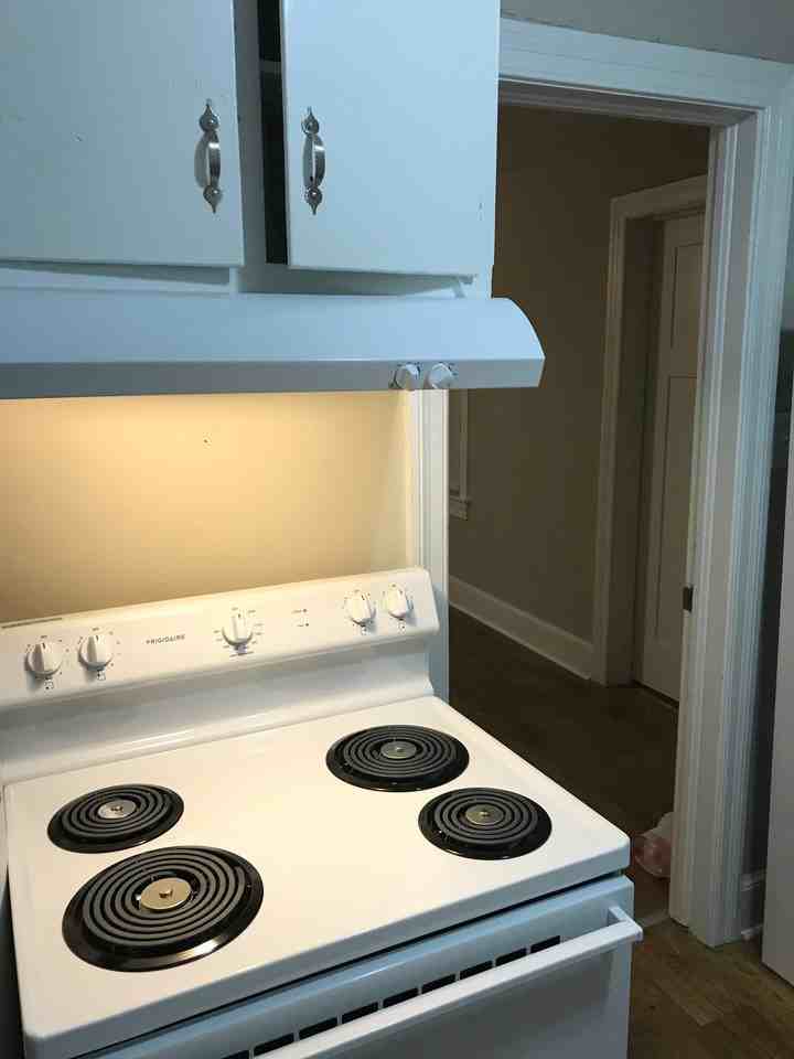 605 Larkspur Rd #1 - Photo 4 of 9