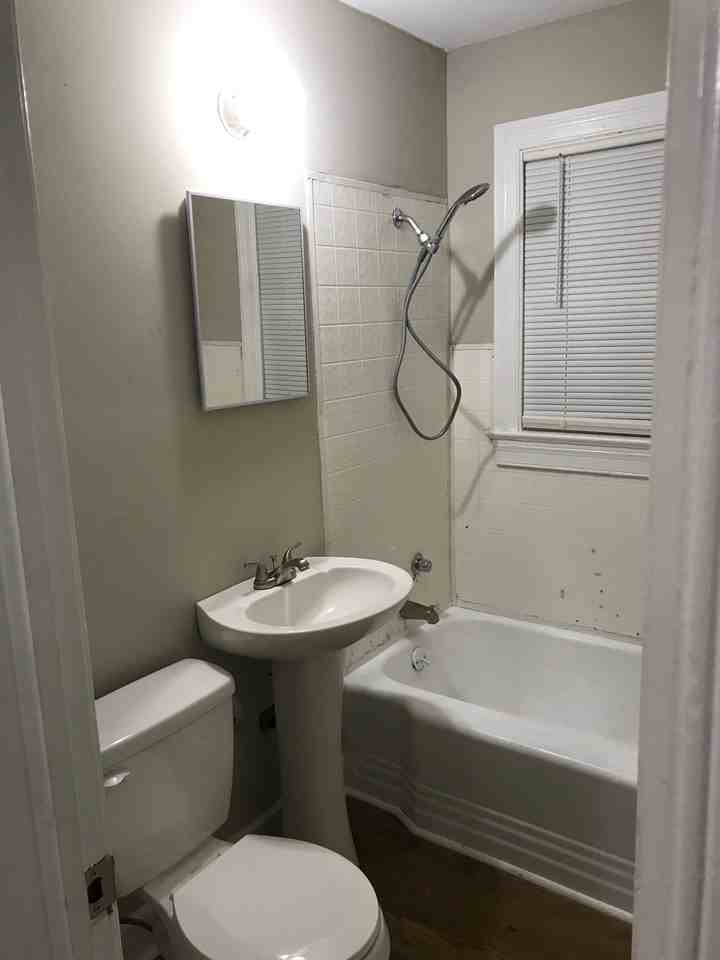 605 Larkspur Rd #1 - Photo 7 of 9