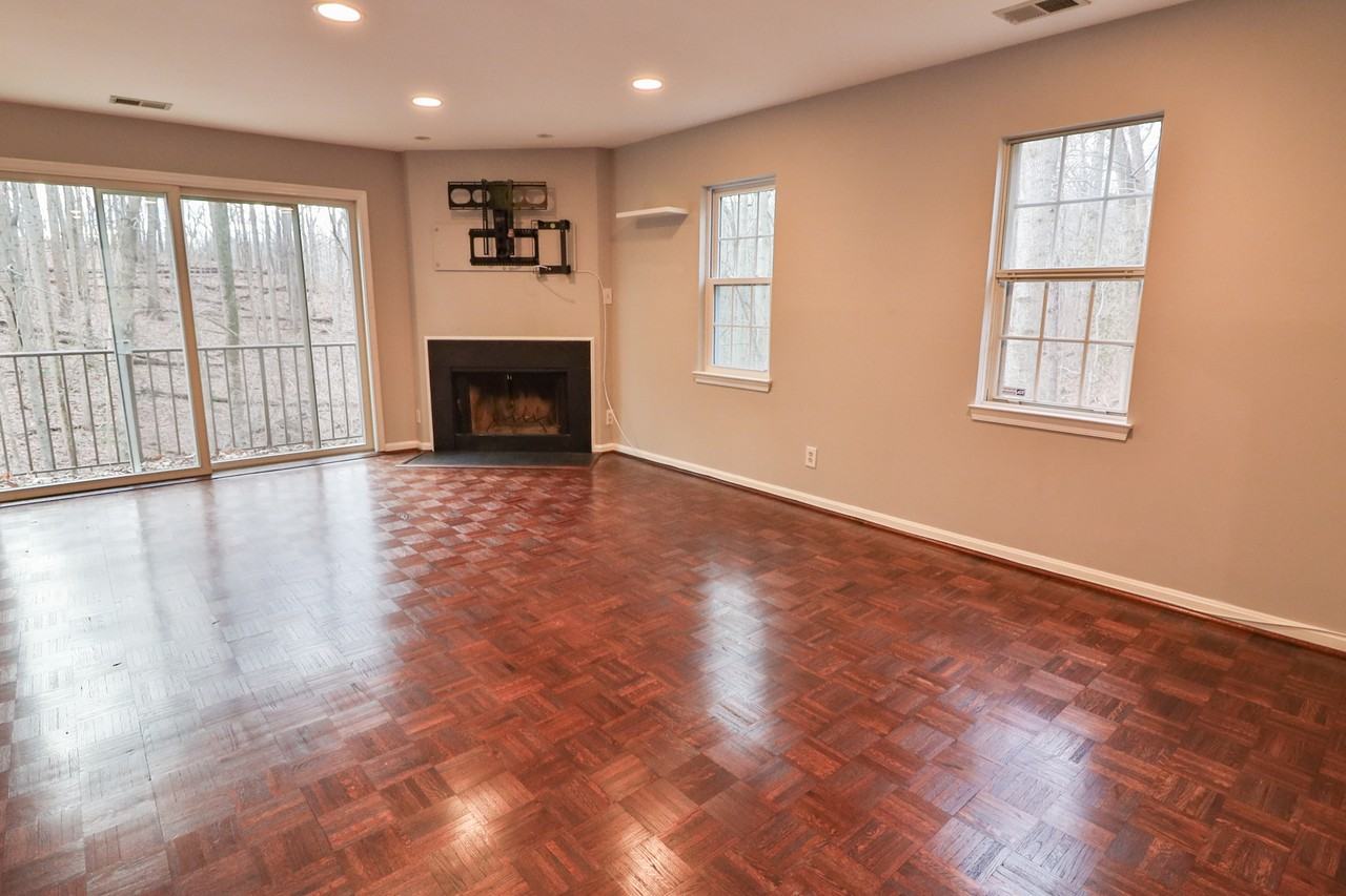 10488 Parthenon Ct #1 - Photo 4 of 46