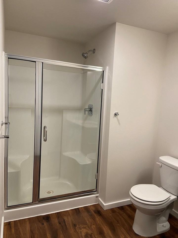 9039 Greenwood Ave N