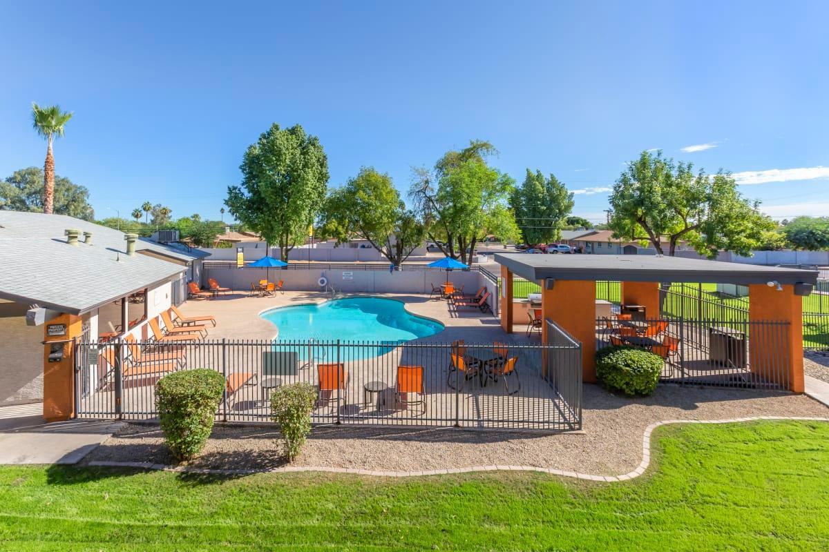 6420 N 63rd Ave - Photo 3 of 21