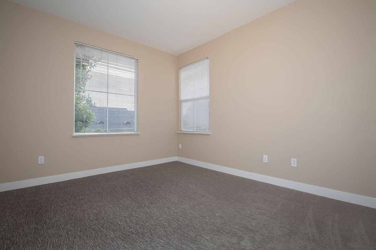 21041 Osterman Road - Photo 7 of 14