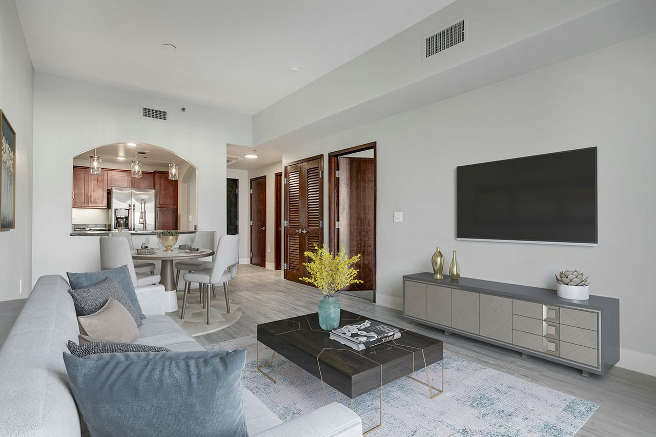 The Onyx - Photo 3 of 8