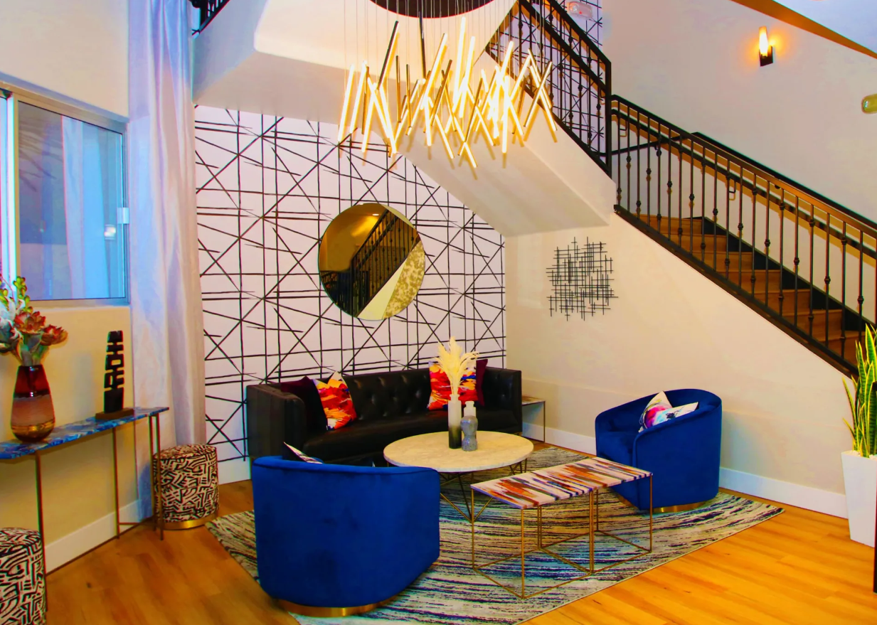 The Onyx - Photo 5 of 8