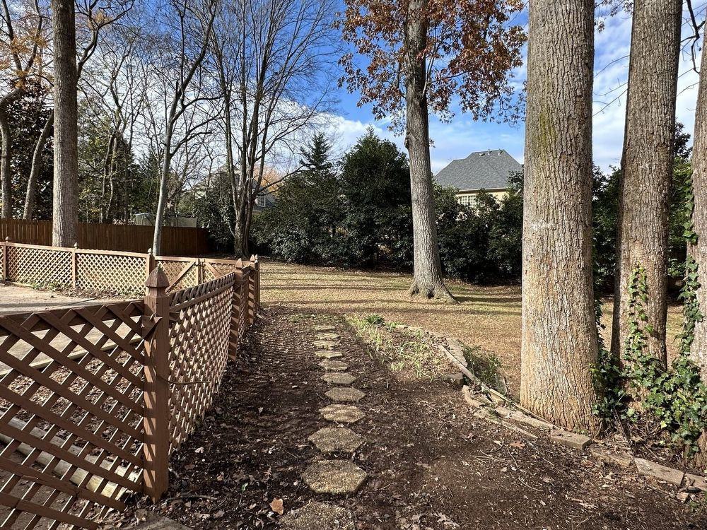 6342 Gaywind Dr - Photo 3 of 6